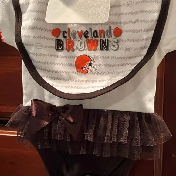 NFL Browns Baby Bodysuit Set - Brown and White - Picture 2 of 3